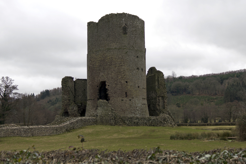 tretower castle.jpg